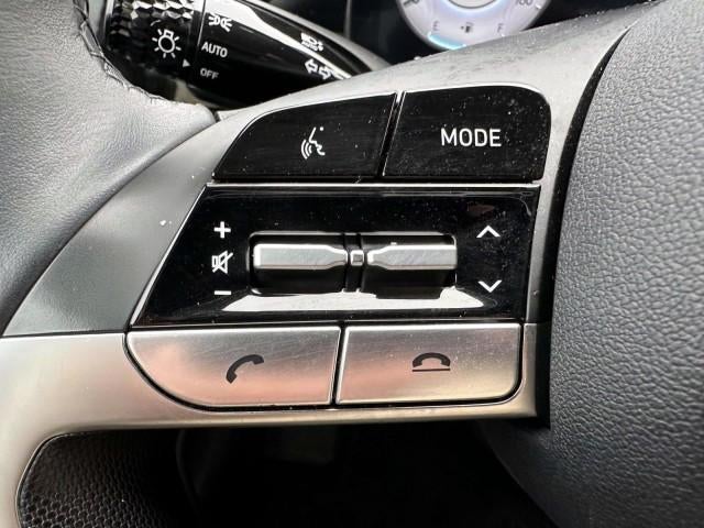 2023 Hyundai ELANTRA SEL IVT