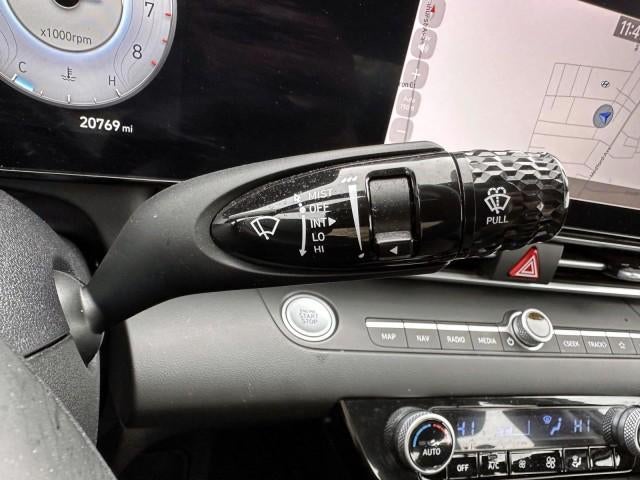 2023 Hyundai ELANTRA SEL IVT