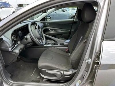 2023 Hyundai ELANTRA SEL IVT