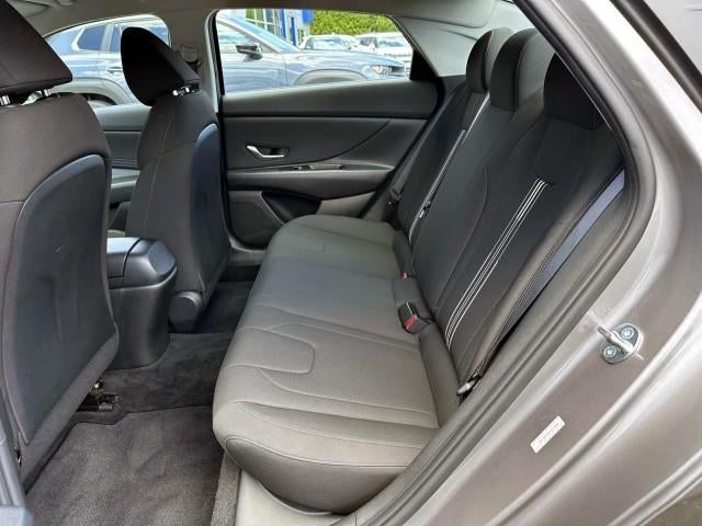 2023 Hyundai ELANTRA SEL IVT