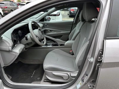 2023 Hyundai ELANTRA SEL IVT
