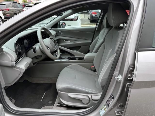 2023 Hyundai ELANTRA SEL IVT