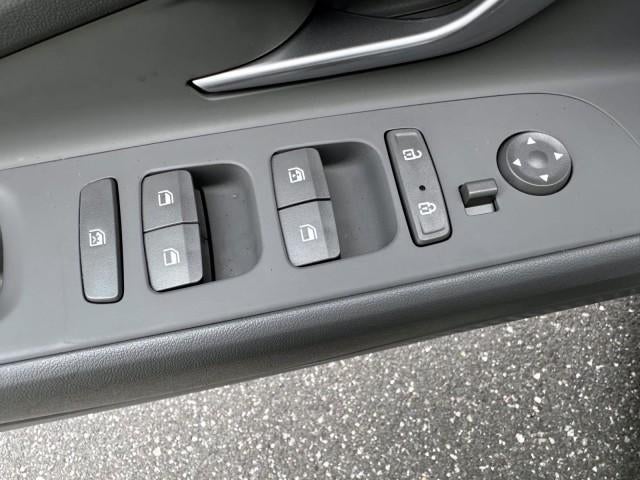 2023 Hyundai ELANTRA SEL IVT