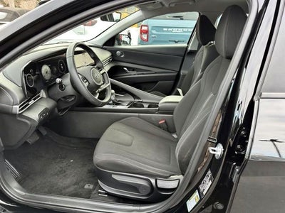2023 Hyundai ELANTRA SEL IVT