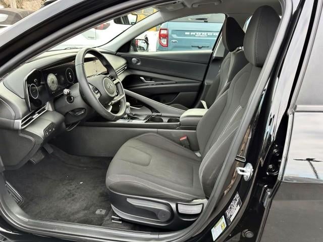 2023 Hyundai ELANTRA SEL IVT