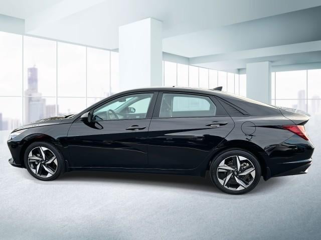 2023 Hyundai ELANTRA SEL IVT