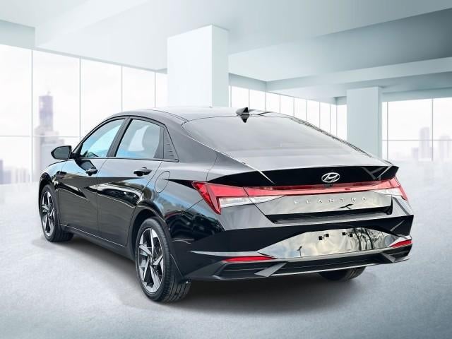 2023 Hyundai ELANTRA SEL IVT