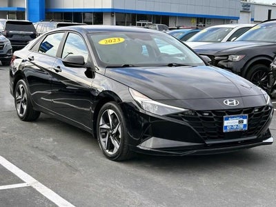 2023 Hyundai ELANTRA SEL IVT