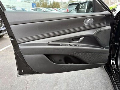 2023 Hyundai ELANTRA SEL IVT