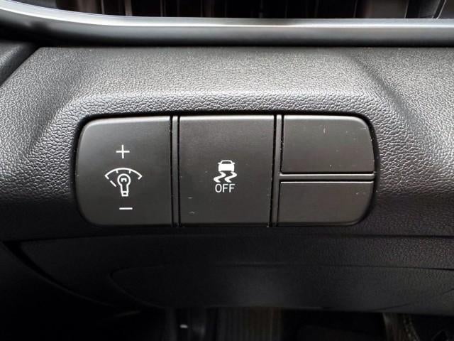 2024 Hyundai ELANTRA SEL IVT