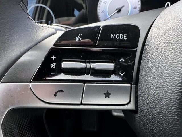 2024 Hyundai ELANTRA SEL IVT