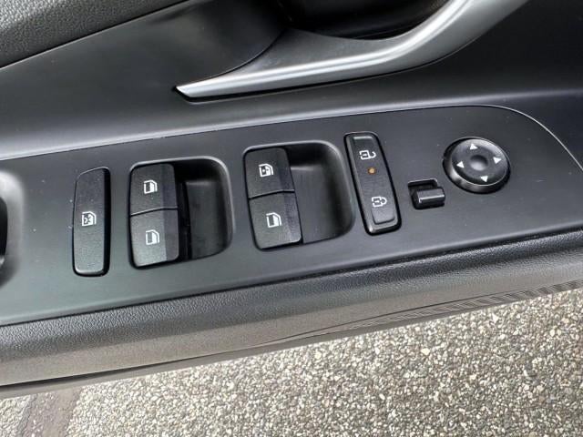 2024 Hyundai ELANTRA SEL IVT