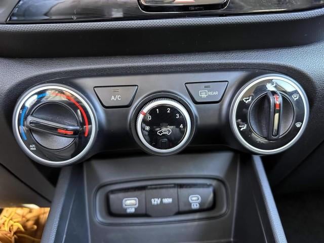 2023 Hyundai VENUE SE IVT