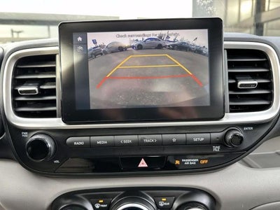 2023 Hyundai VENUE SEL IVT