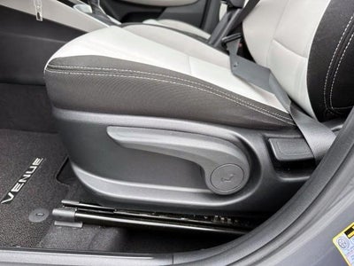 2023 Hyundai VENUE SEL IVT