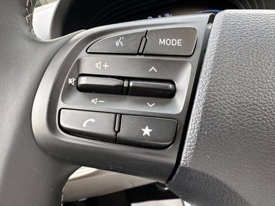 2023 Hyundai VENUE SEL IVT