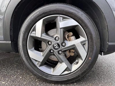 2023 Hyundai VENUE SEL IVT