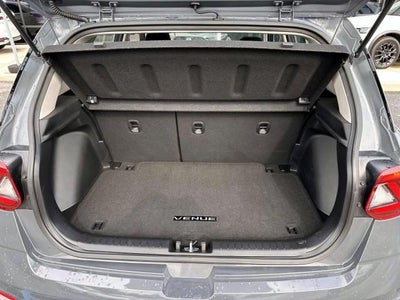 2023 Hyundai VENUE SEL IVT