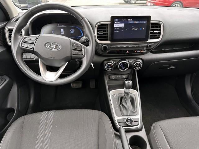 2023 Hyundai VENUE SEL IVT
