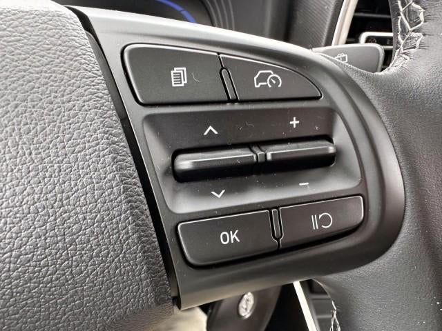 2023 Hyundai VENUE SEL IVT