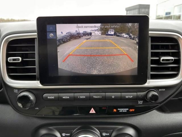 2023 Hyundai VENUE SEL IVT