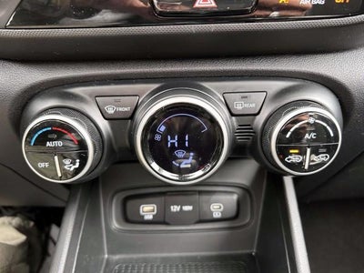 2023 Hyundai VENUE SEL IVT