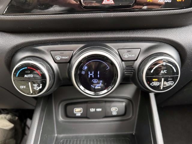 2023 Hyundai VENUE SEL IVT