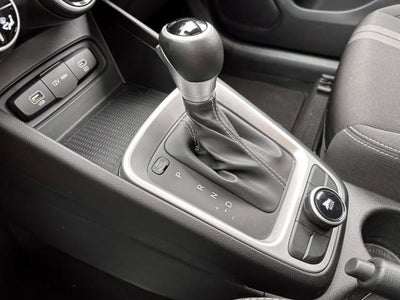 2023 Hyundai VENUE SEL IVT