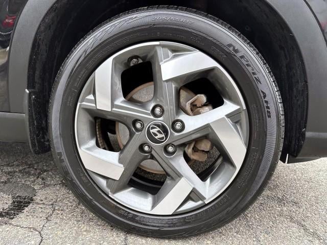 2023 Hyundai VENUE SEL IVT