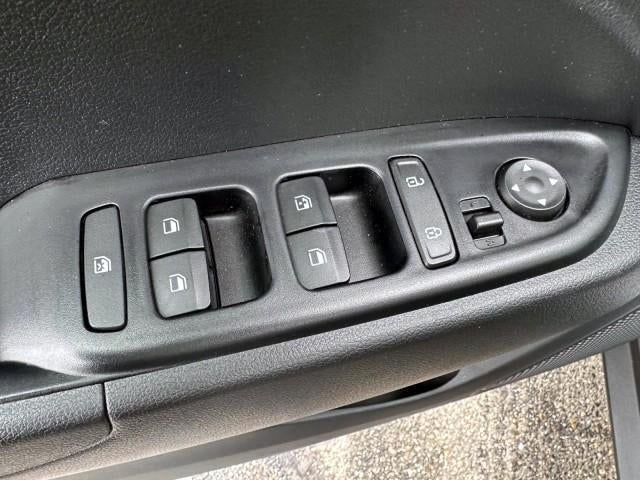 2023 Hyundai VENUE SEL IVT