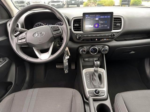 2022 Hyundai VENUE SEL IVT
