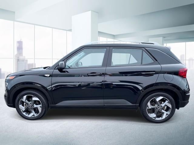 2024 Hyundai VENUE SEL IVT