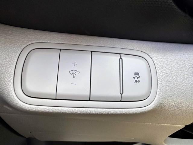 2023 Hyundai VENUE SEL IVT