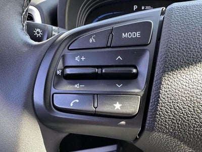 2023 Hyundai VENUE SEL IVT