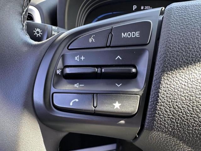 2023 Hyundai VENUE SEL IVT