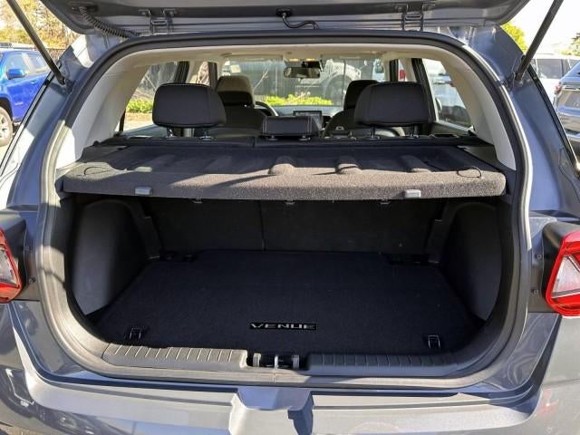 2023 Hyundai VENUE SEL IVT