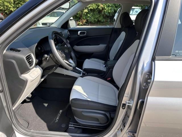 2023 Hyundai VENUE SEL IVT