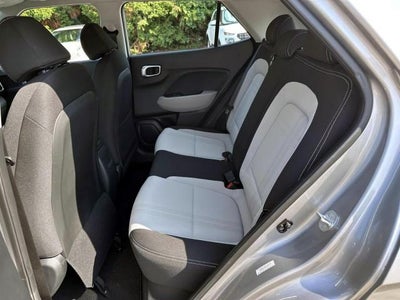 2023 Hyundai VENUE SEL IVT