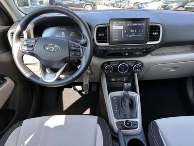2023 Hyundai VENUE SEL IVT