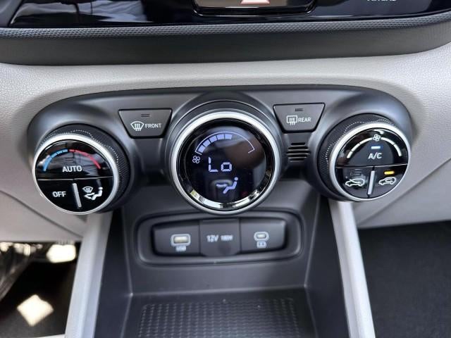 2023 Hyundai VENUE SEL IVT