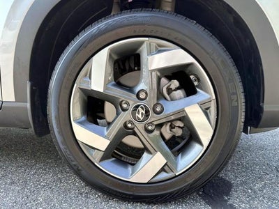 2023 Hyundai VENUE SEL IVT