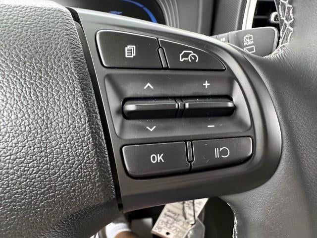 2023 Hyundai VENUE SEL IVT