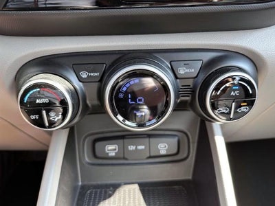 2024 Hyundai VENUE SEL IVT