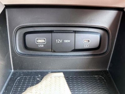 2024 Hyundai VENUE SEL IVT