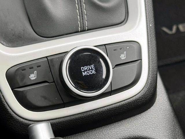 2023 Hyundai VENUE Limited IVT