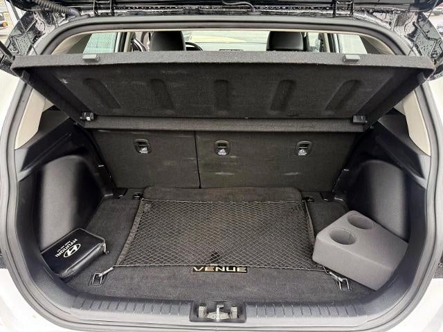 2023 Hyundai VENUE Limited IVT