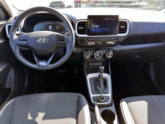 2023 Hyundai VENUE Limited IVT