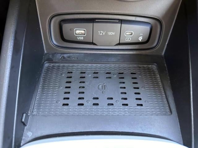 2023 Hyundai VENUE Limited IVT