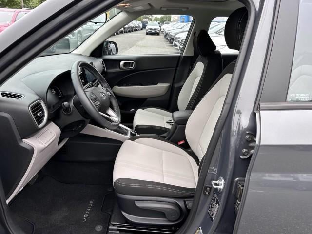 2024 Hyundai VENUE SEL IVT