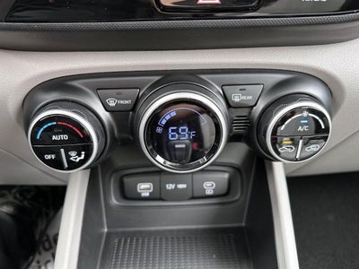 2024 Hyundai VENUE SEL IVT